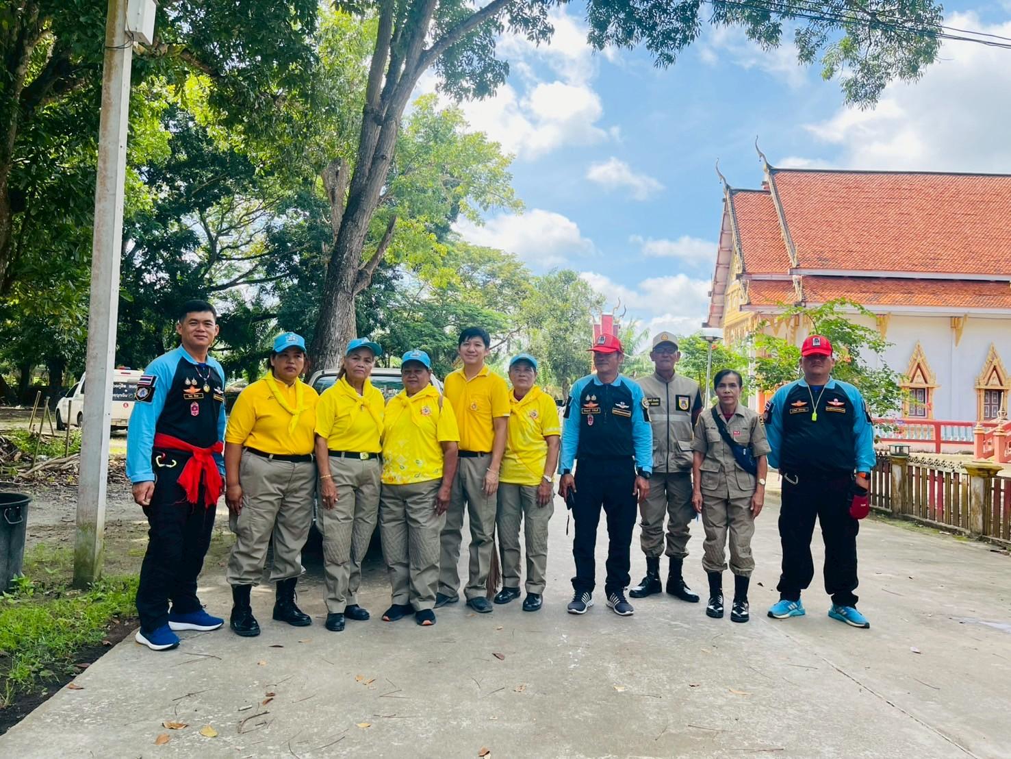 วันที่ 3-5 กันยายน 2568 องค์การบริหารส่วนตำบลน้ำพุจัดโครงการฝึกอบรม หลักสูตรจัดตั้ง/ทบทวนของอาสาสมัครป้องกันภัยฝ่ายพลเรือน (อปพร.) ประจำปี 2568 ซึ่งมีนายอรรถพร พรหมทอง รองนายกองค์การบริหารบริหารส่วนตำบลน้ำพุ เป็นประธานในพิธีเปิด และนายถนัดกิจ โพธิ์โพ้น นายกองค์การบริหารบริหารส่วนตำบลน้ำพุ มอบประกาศสำหรับ อปพร.ที่เข้าร่วมโครงการฯ  จัดที่ทำการองค์การบริหารส่วนตำบลน้ำพุ ตำบลน้ำพุ อำเภอบ้านนาสาร จังหวัดสุราษฎร์ธานี